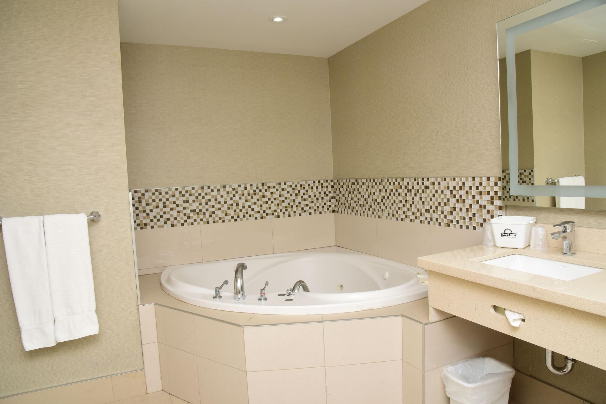 Days Inn By Wyndham Ottawa Luaran gambar