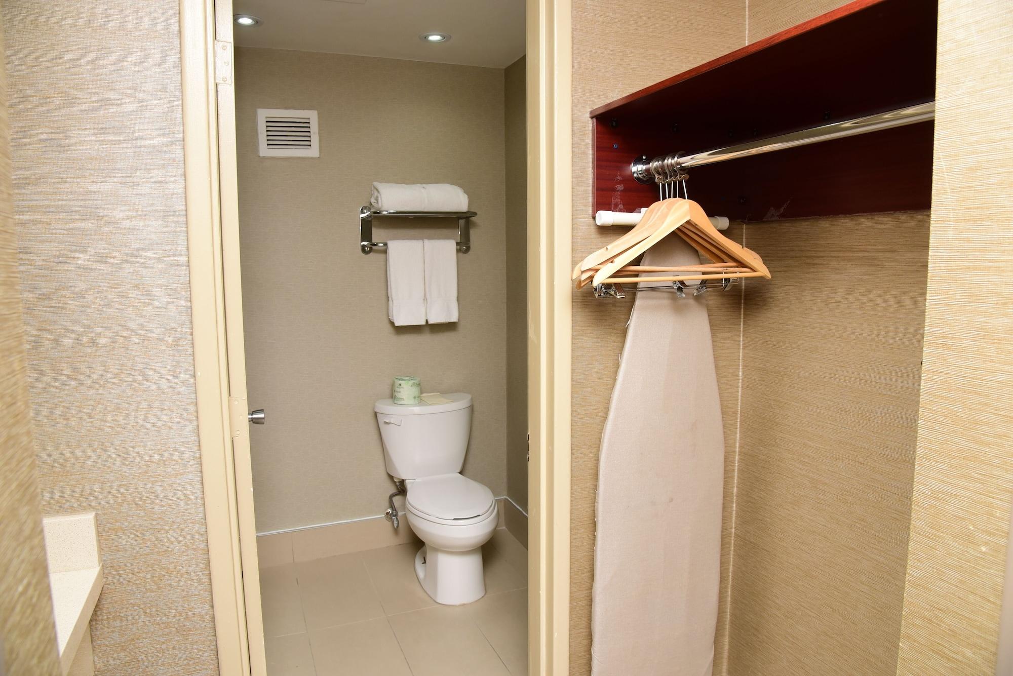 Days Inn By Wyndham Ottawa Luaran gambar