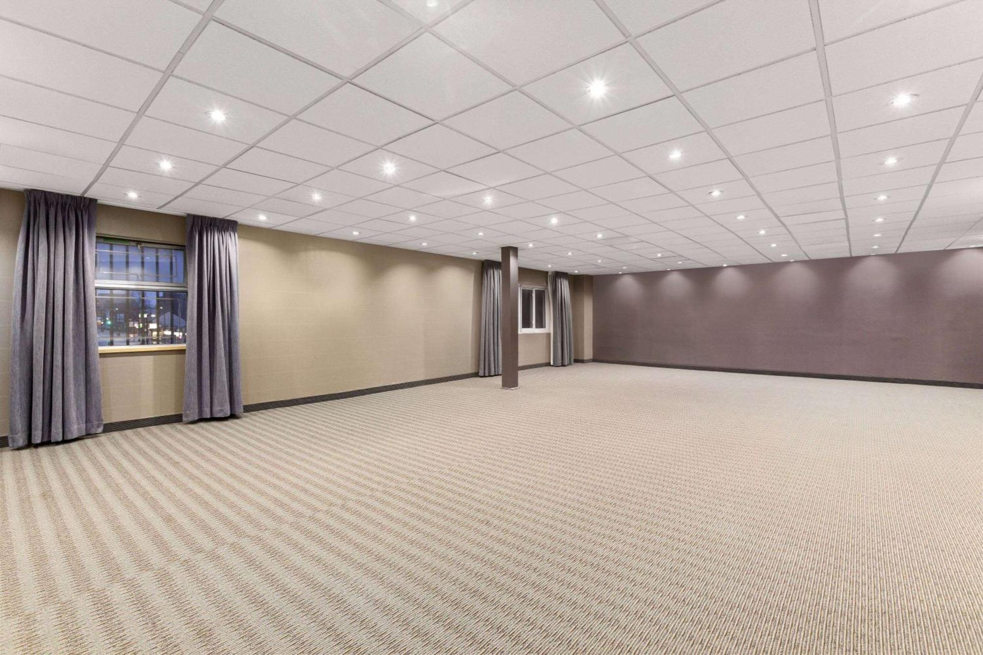 Days Inn By Wyndham Ottawa Luaran gambar